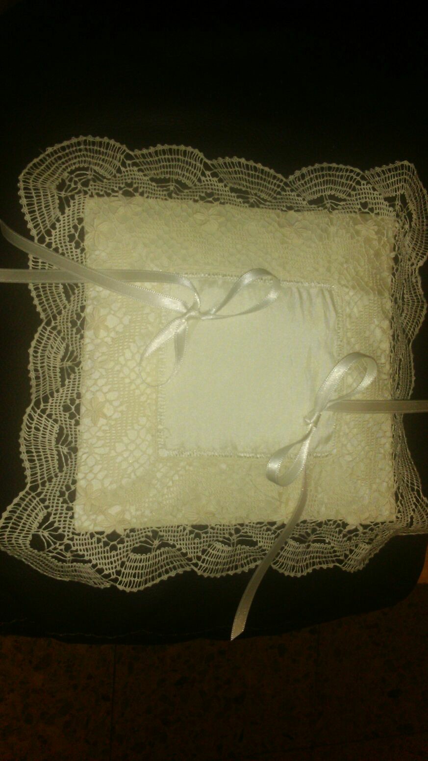 Por que tus anillos, o tus arras de boda también se merecen un lugar acorde, con ese día especial.